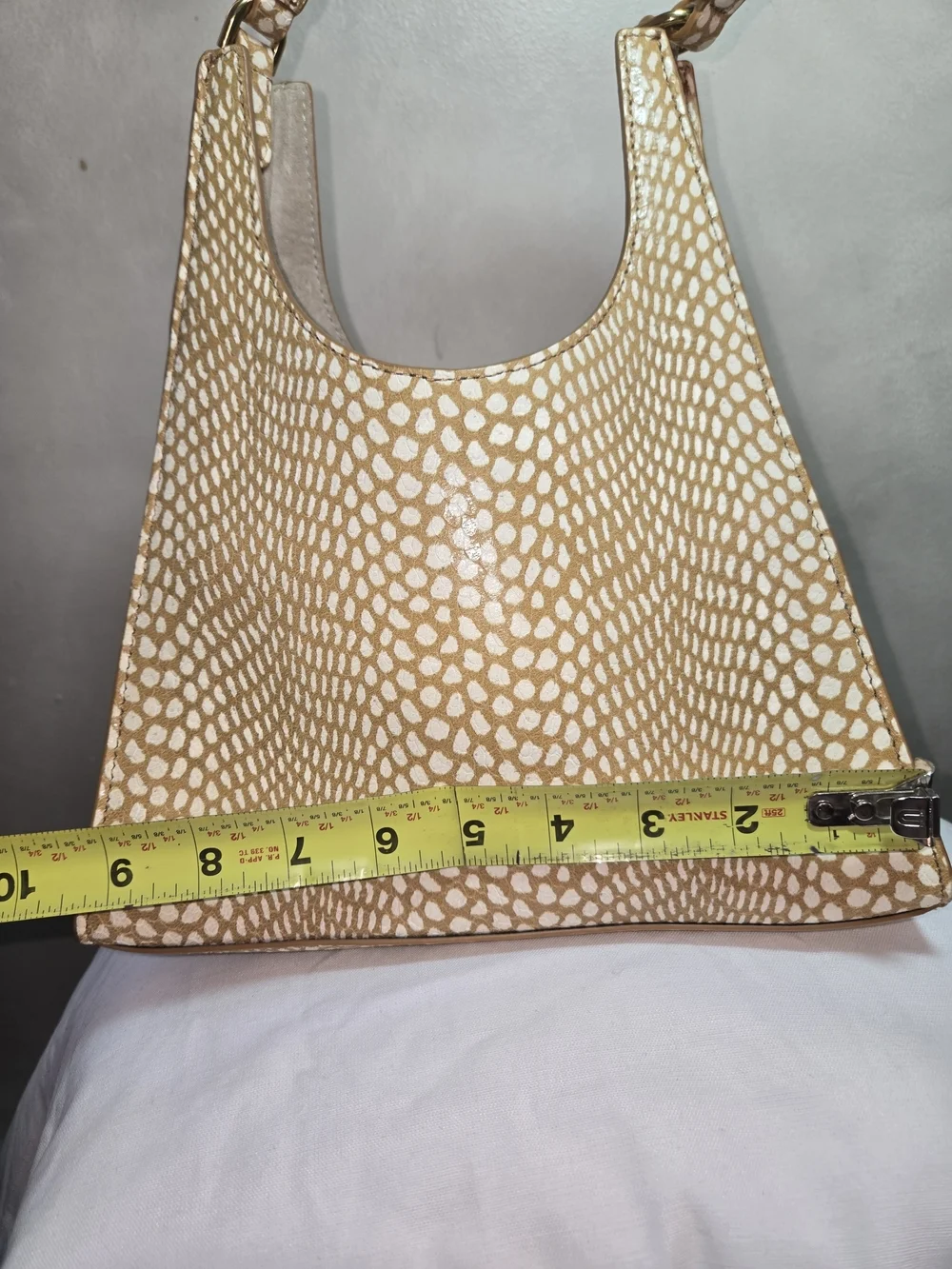 STAUD Beige and White Pebbled Shoulder Bag